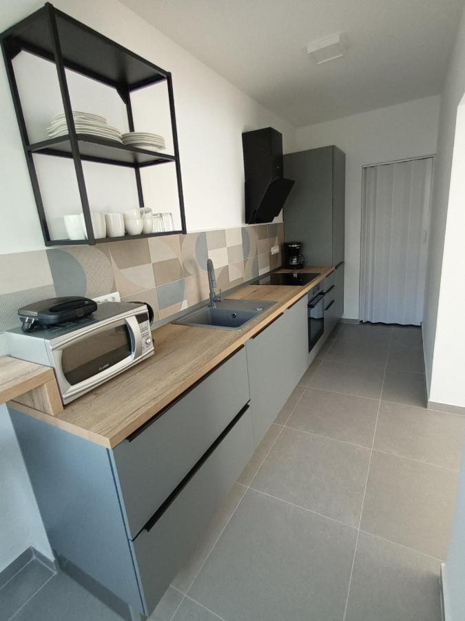 Apartman Dori Pula Buitenkant foto