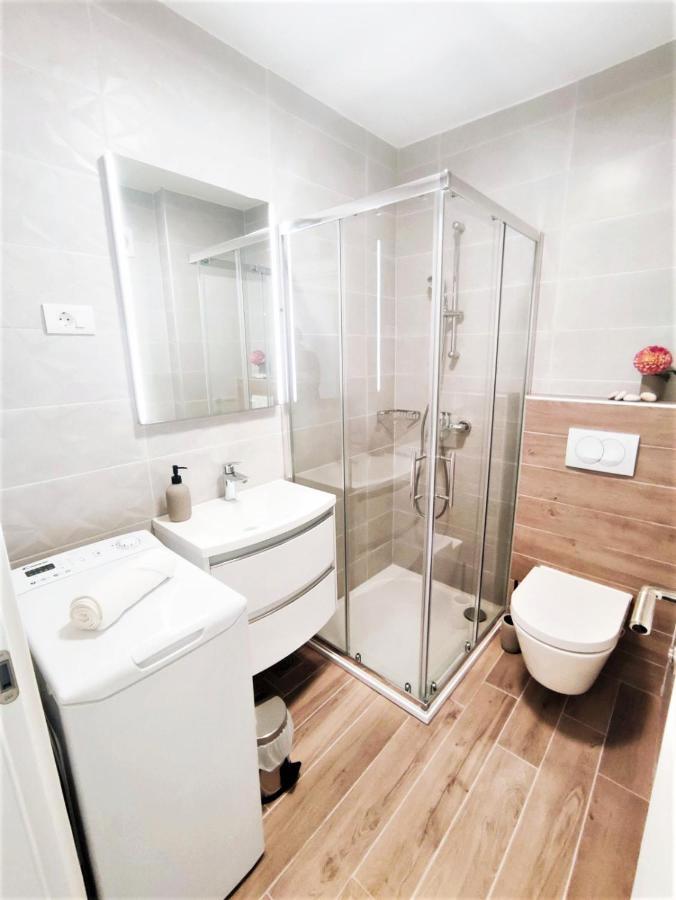 Apartman Dori Pula Buitenkant foto